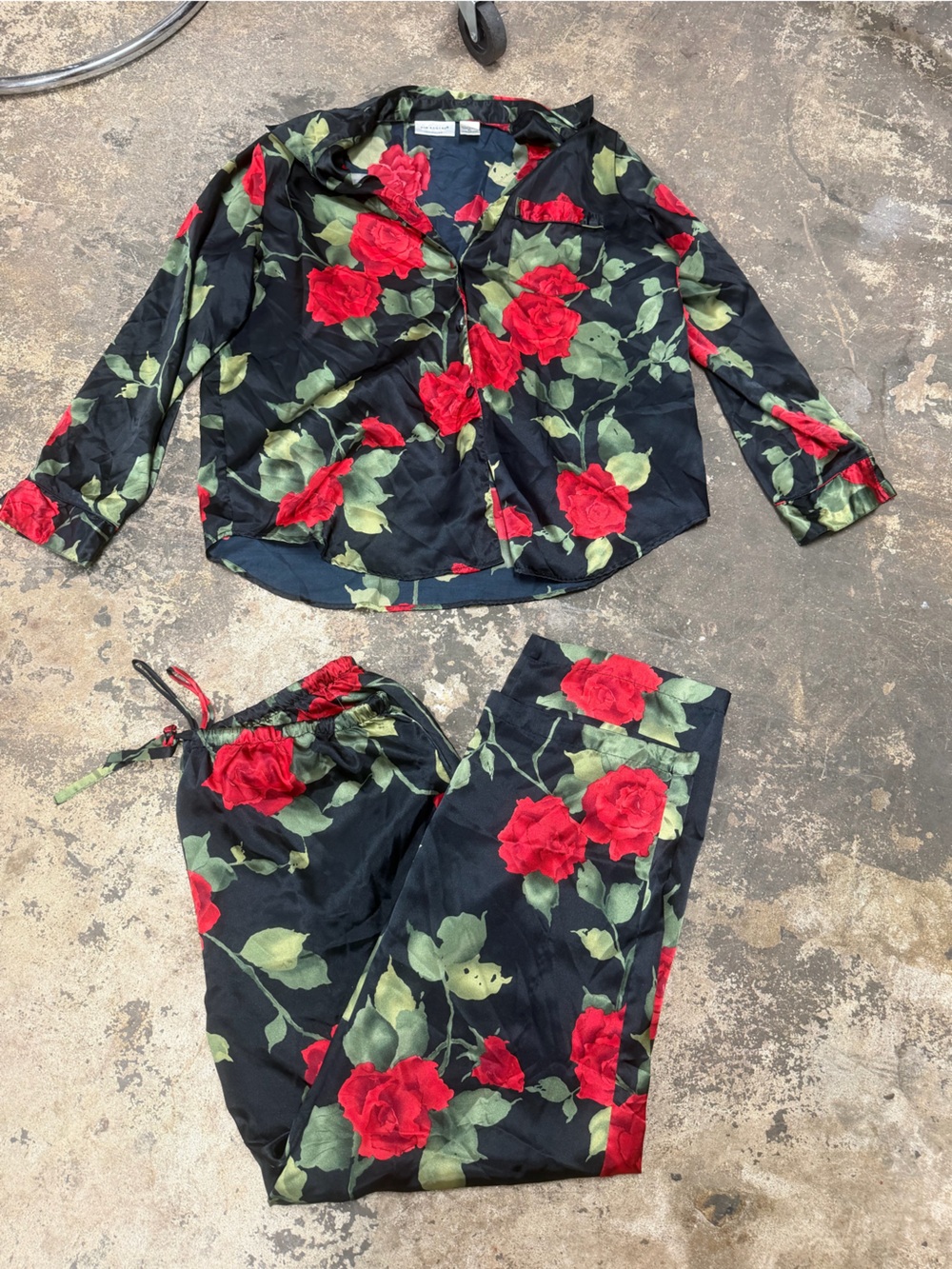 Vintage Black Satin Silky PJ Pajama Set with Red Rose Print